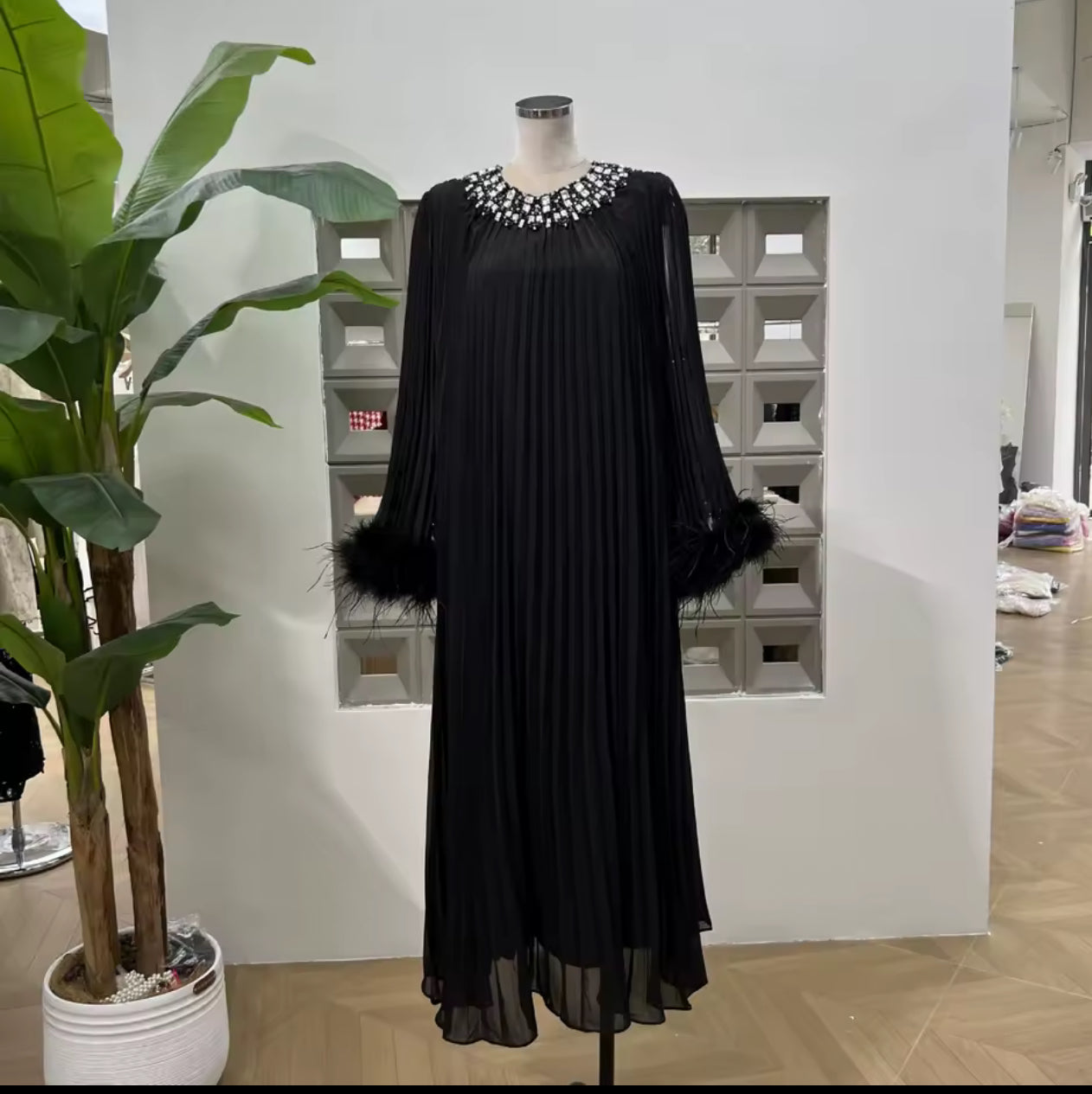 Bandile plisse pearl neck dress