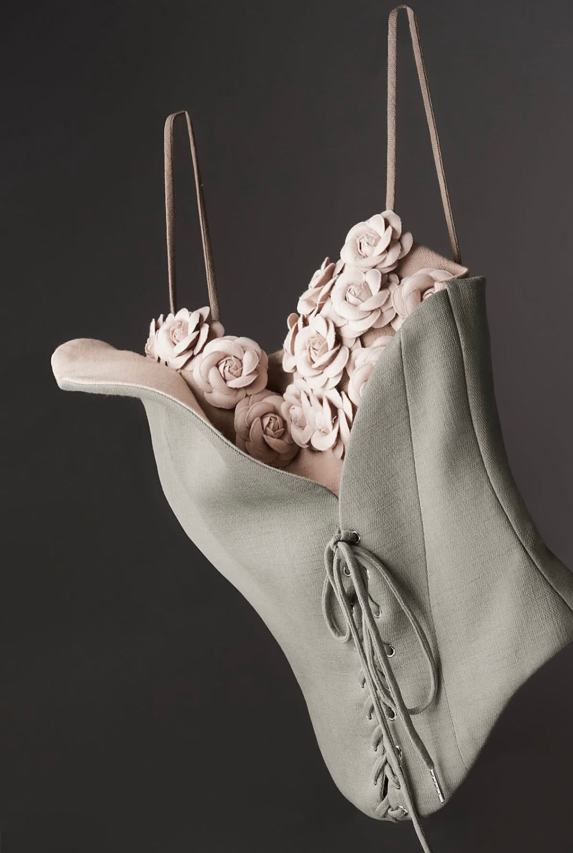 Nayna flower side top