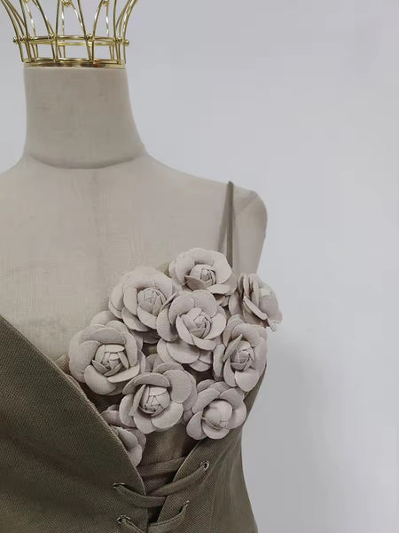 Nayna flower side top