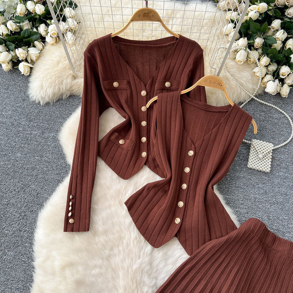 Uzoma knitted skirt set