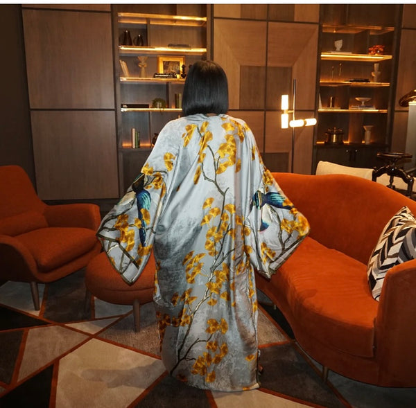 Olisa Kimono