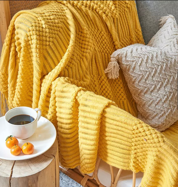 KNITTED NORDIC THROW